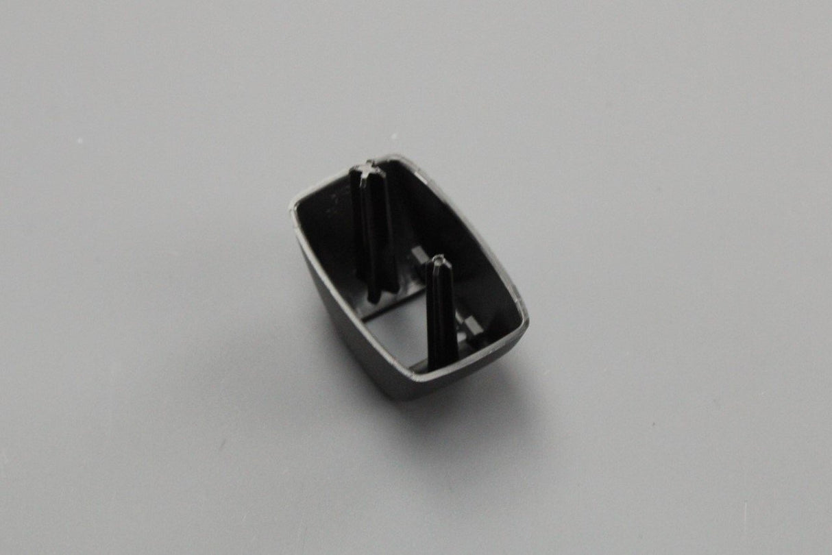 Audi A6 A7 A8 SEAT Leon sun visor retainer cap (black) 4G0857563 4PK