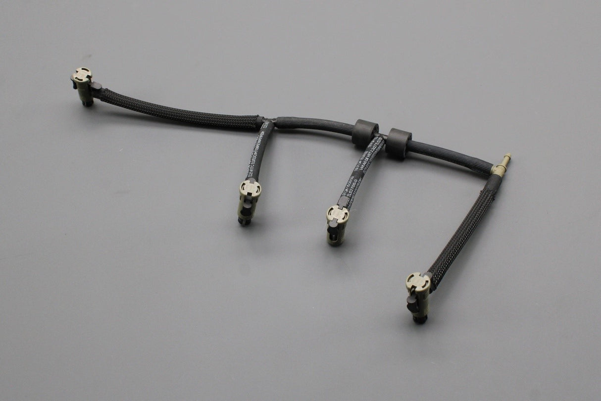 VW Golf Audi A3 Q2 SEAT Skoda 1.6 TDI injector return line 04L130235T