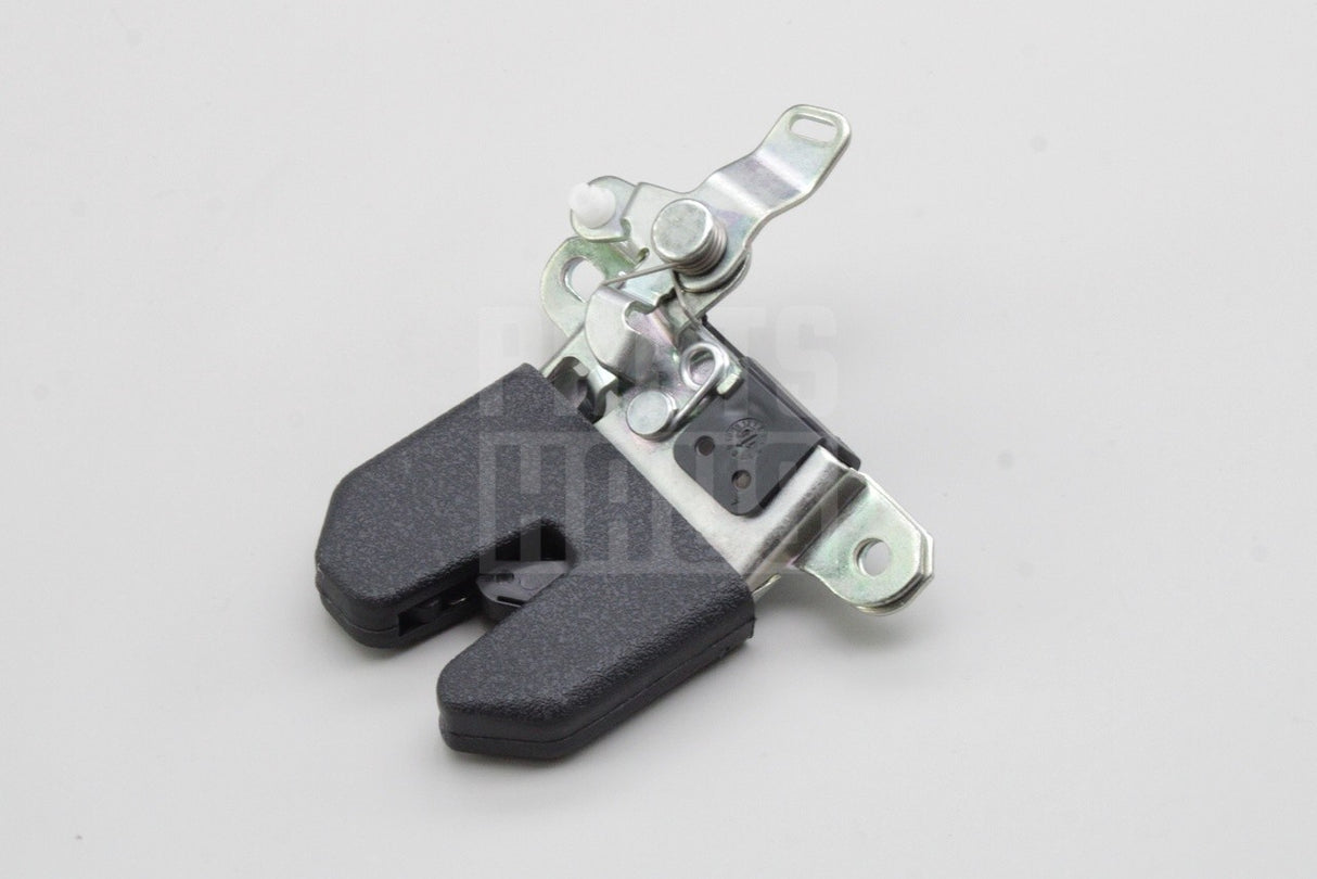 Skoda Superb 2002-2008 tailgate boot lid lock latch (saloon) 3U5827505A