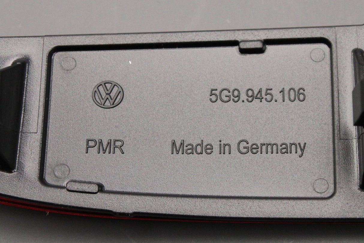 VW Golf Estate MK7 2014-2017 rear reflector (right) 5G9945106