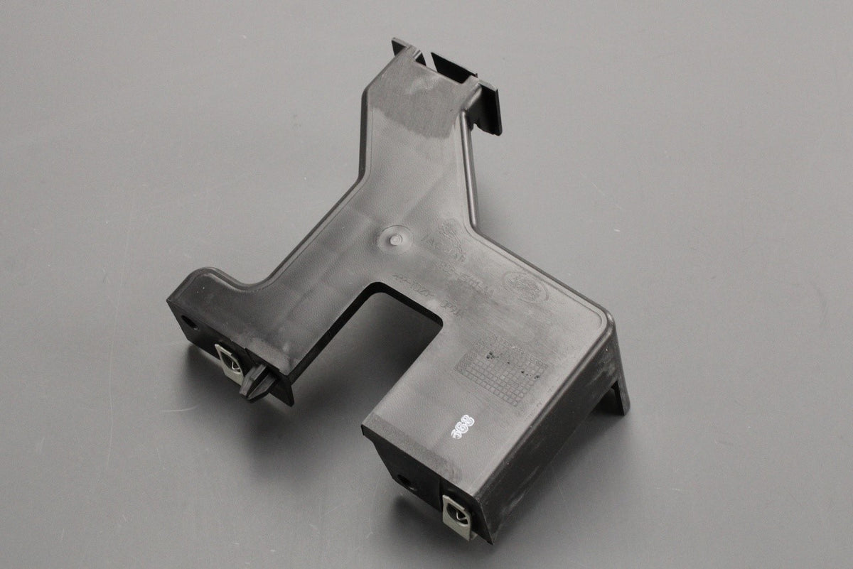 Jaguar I-Pace 2018-on undertray mounting bracket (rear floor) XR858871, view 1