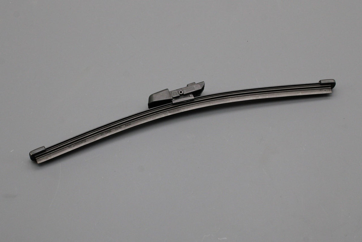 VW Teramont 2024-on rear aero wiper blade 3CN955427A 03C, view 1