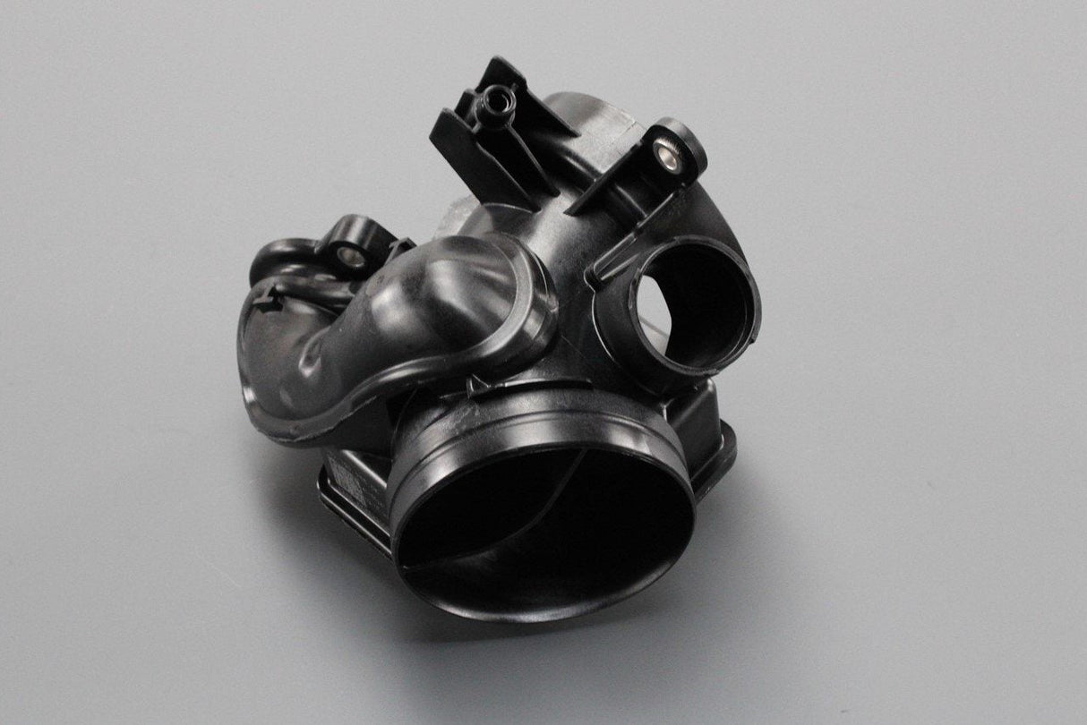 VW Touareg Audi A5 Q5 Q7 Q8 3.0 TDI intake pulsation damper 059129955CK