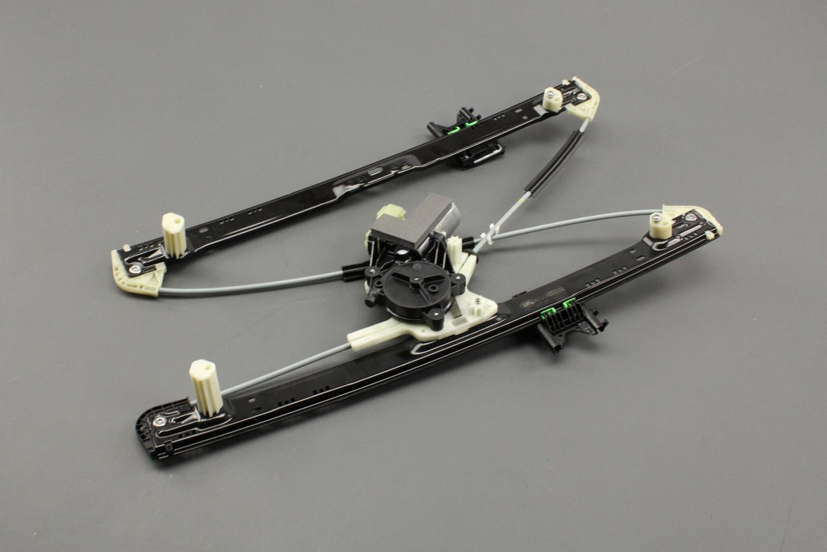 Range Rover L405 2013-24 rear window regulator (left) LR153962, view 1