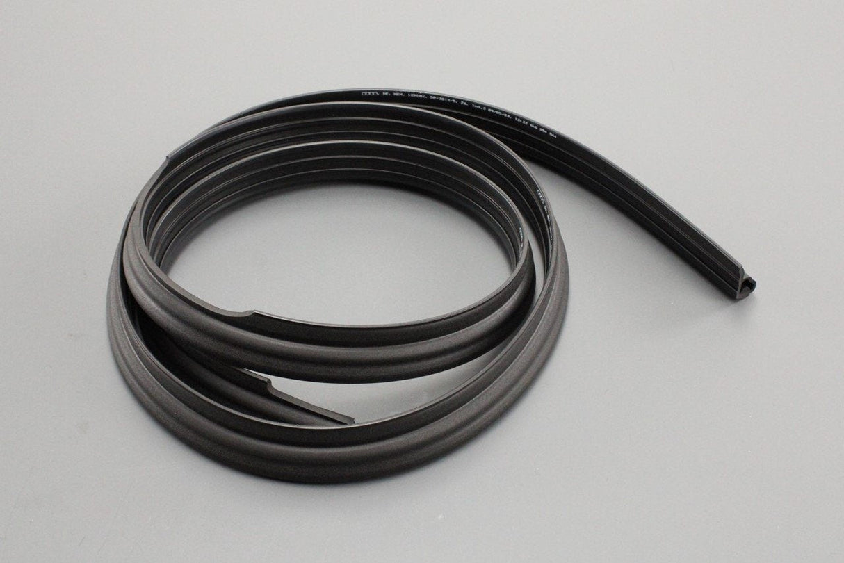 Audi A7 RS7 Sportback 2019-on roof frame seal (right) 4K8854544