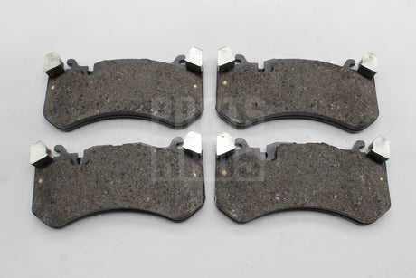 Audi RS6 RS7 2013-2018 front brake pads (390mm wavy) 4G0698151AE