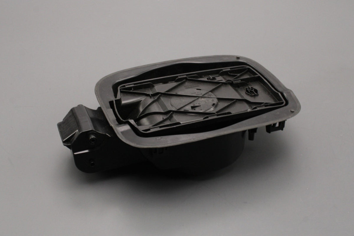 Skoda Enyaq 2021-on Elroq 2025-on charging flap insert 5LG809702, view 1