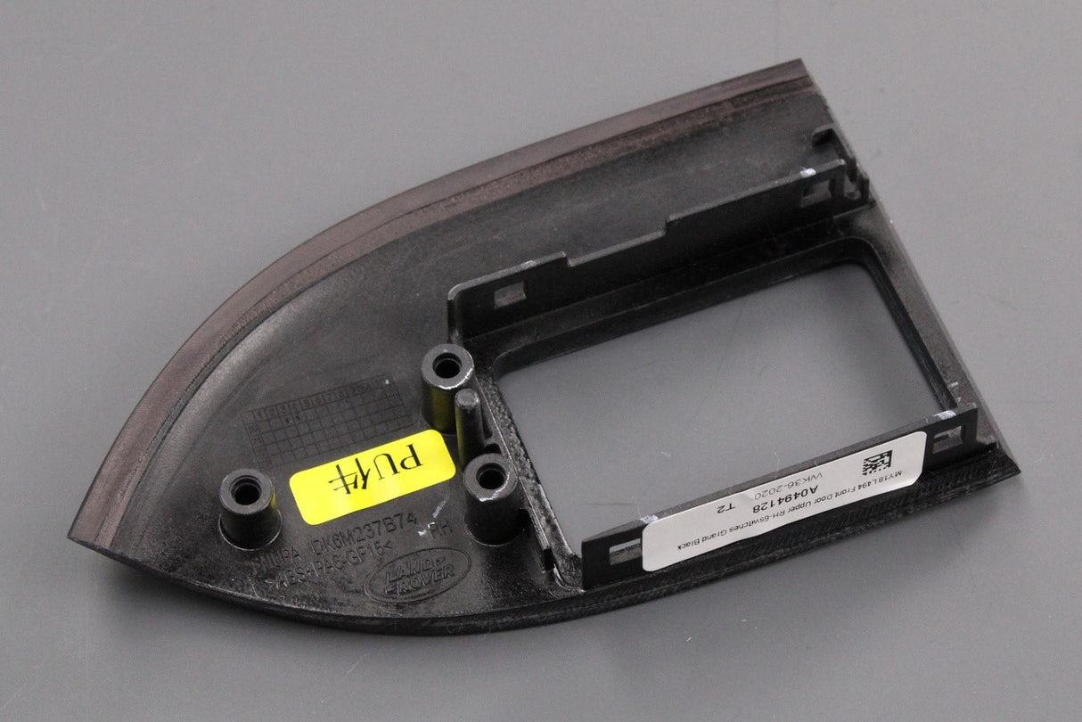 Land Rover Sport 2014-2022 door switch finishing trim (right) LR100232