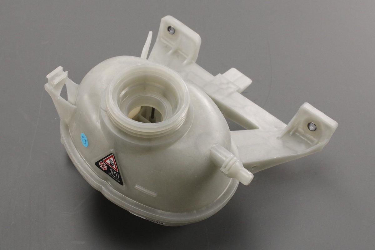 Mercedes-Benz A-Class W177 coolant reservoir expansion tank A2475000149, view 1