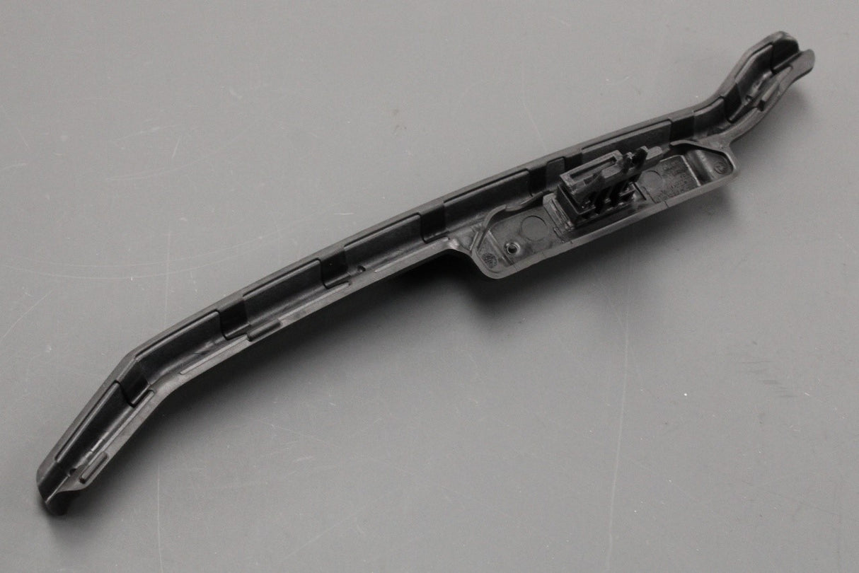 Skoda Kodiaq 2017-on door stone chip guard (rear right) 565833176