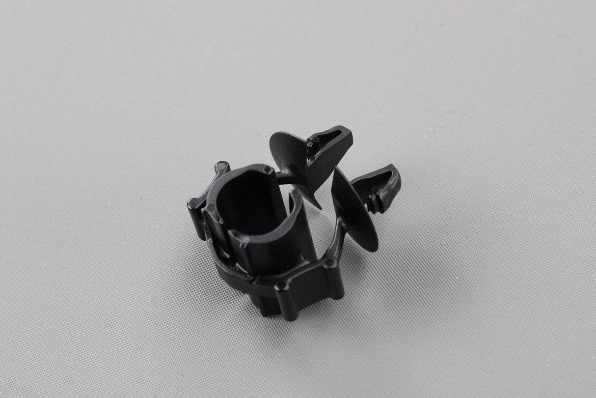 VW Polo AW Audi A1 SEAT Ibiza Arona rear brake cable clip (x1) 2Q0609738