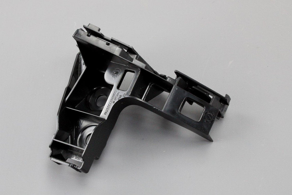VW Golf MK7 MK7.5 bumper guide tail light mount (right rear) 5G6807394A