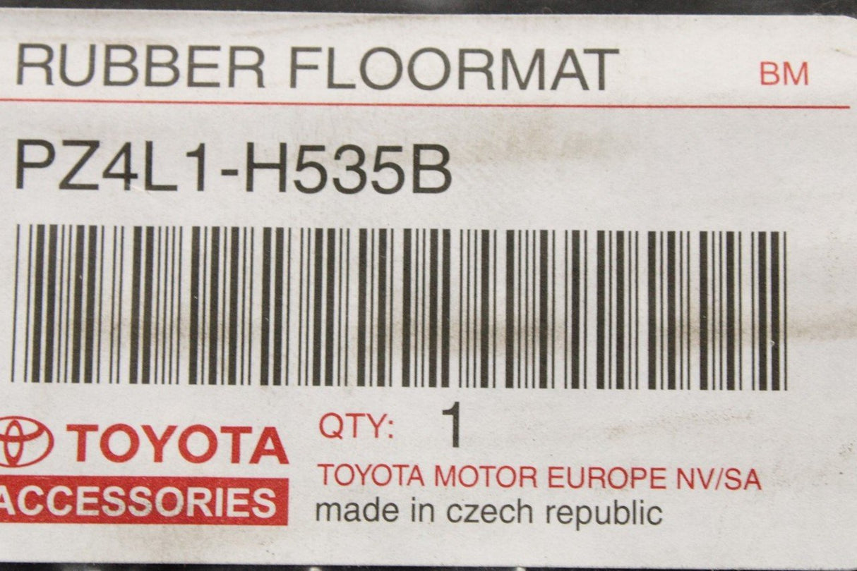 Toyota Proace rubber floor mats (front) PZ4L1-H535B