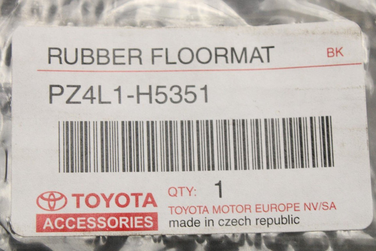 Toyota Proace City rubber floor mats (front) PZ4L1-H5351