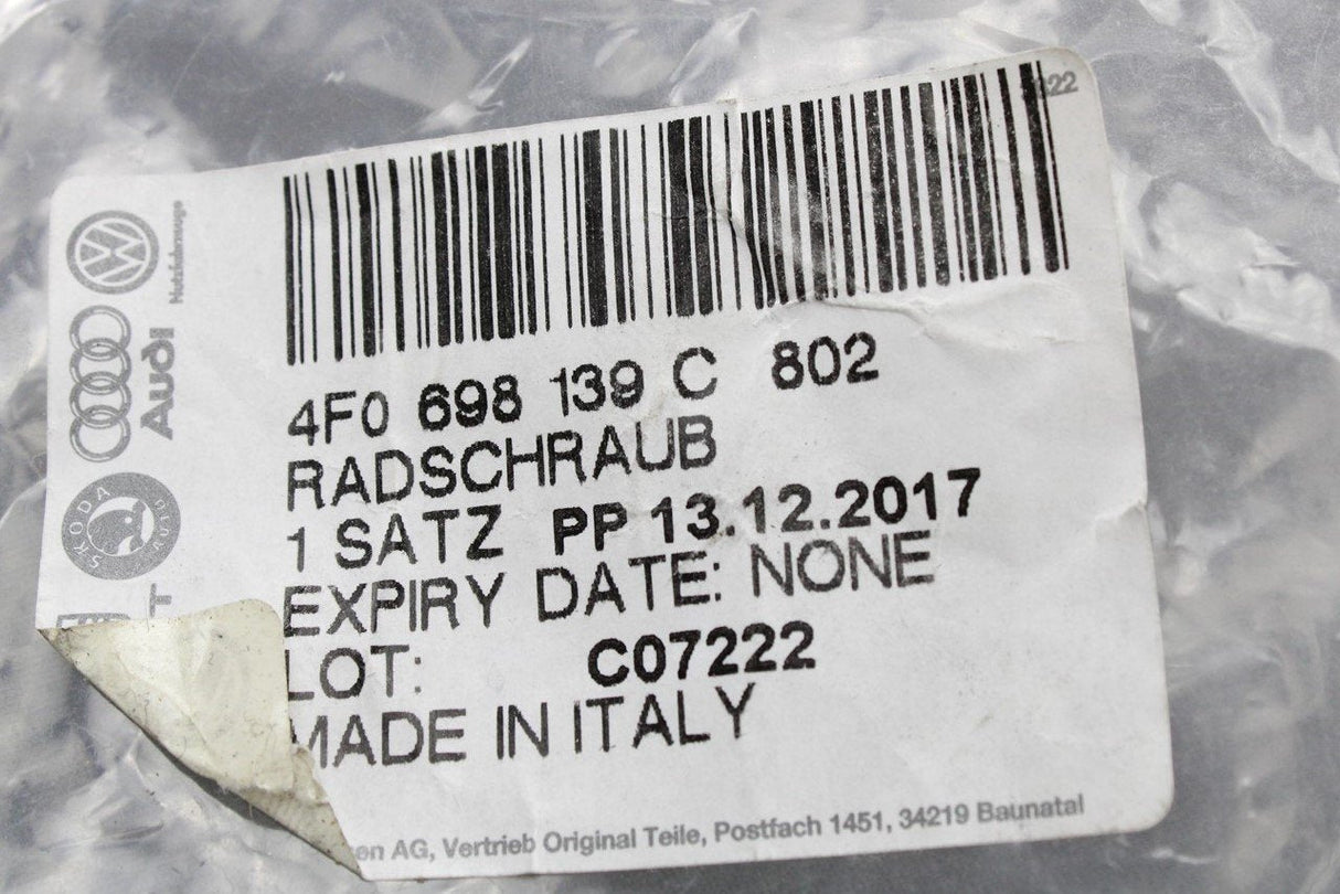 Audi A1 A3 A4 A5 A6 locking wheel nut with key code B 4F0698139C 802