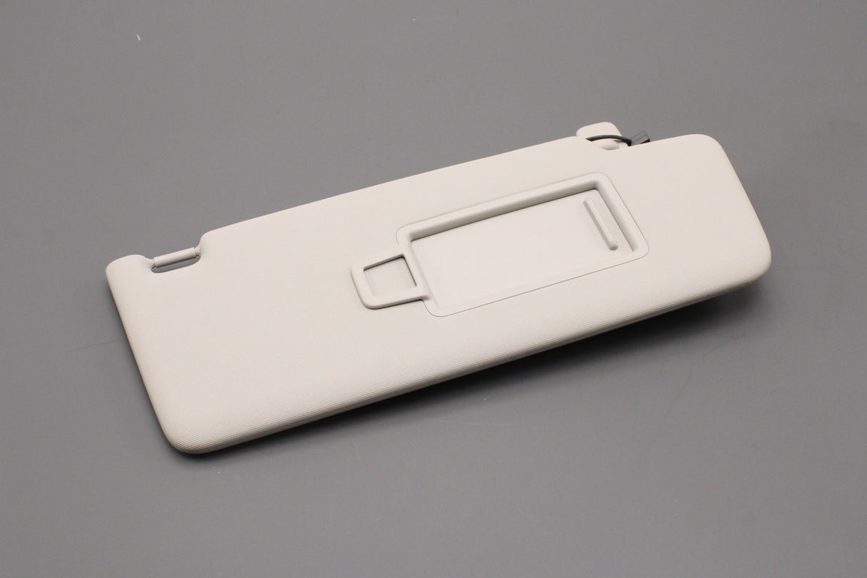 Skoda Kodiaq 2024-on illuminated sun visor (right) 571857552A SX4