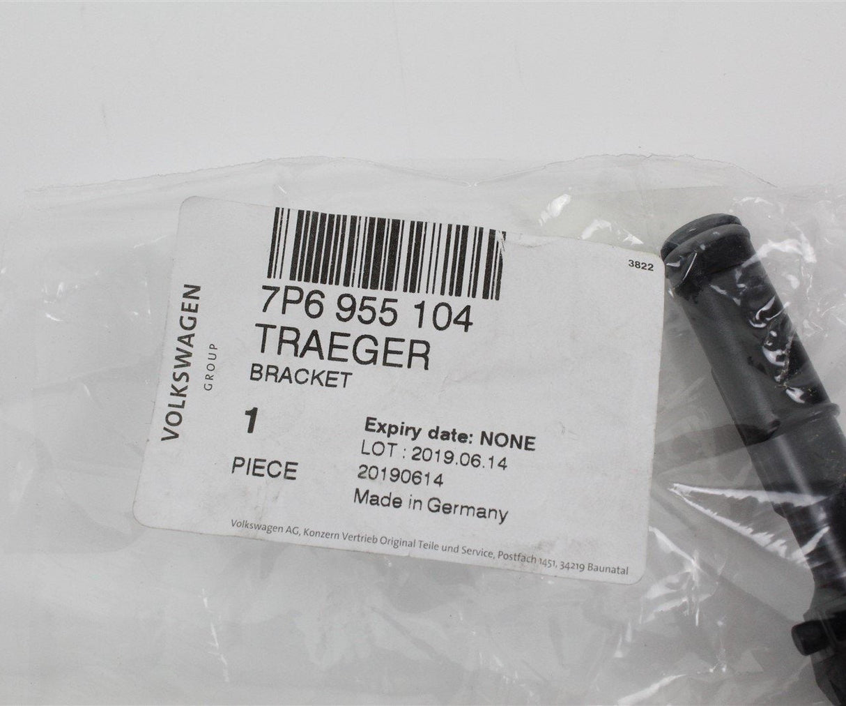 VW Touareg 7P 2011-14 right hand headlight washer nozzle 7P6955104
