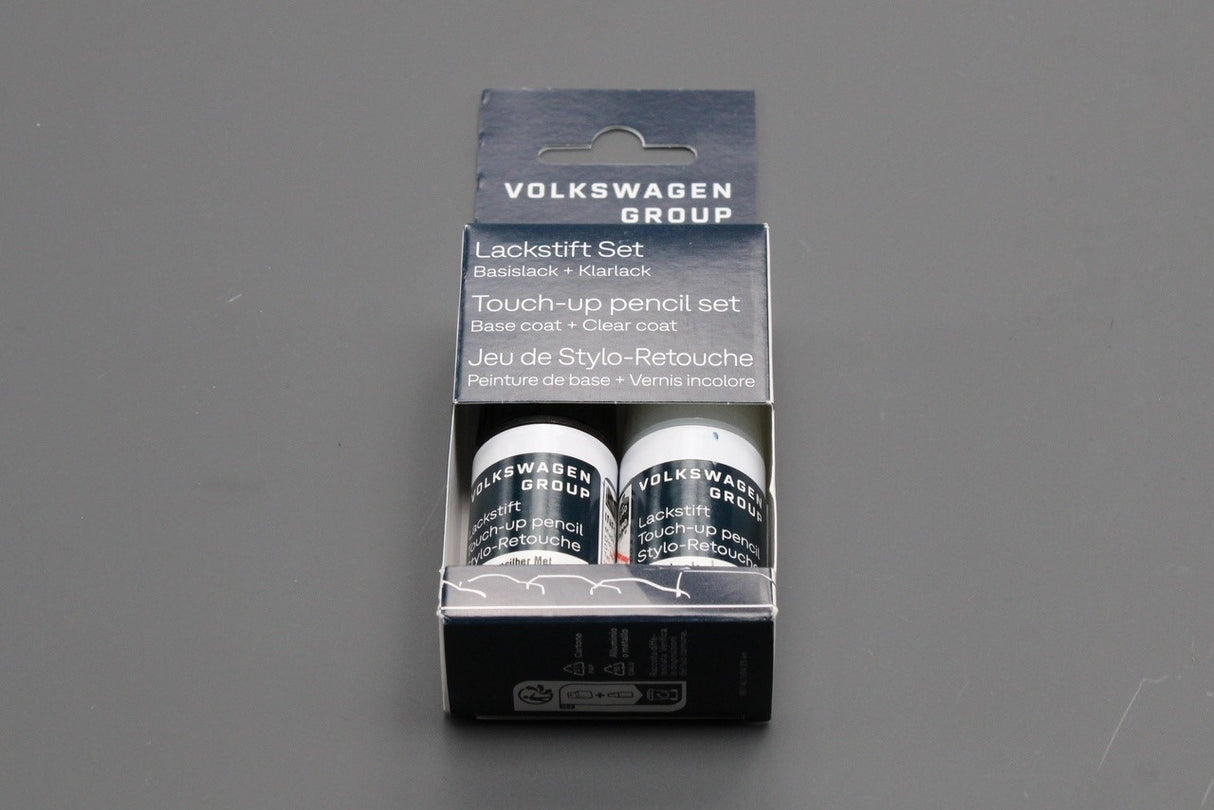 Audi touch up paint set Raven Black Pearl (x2 9ml) LST0P2Z9V
