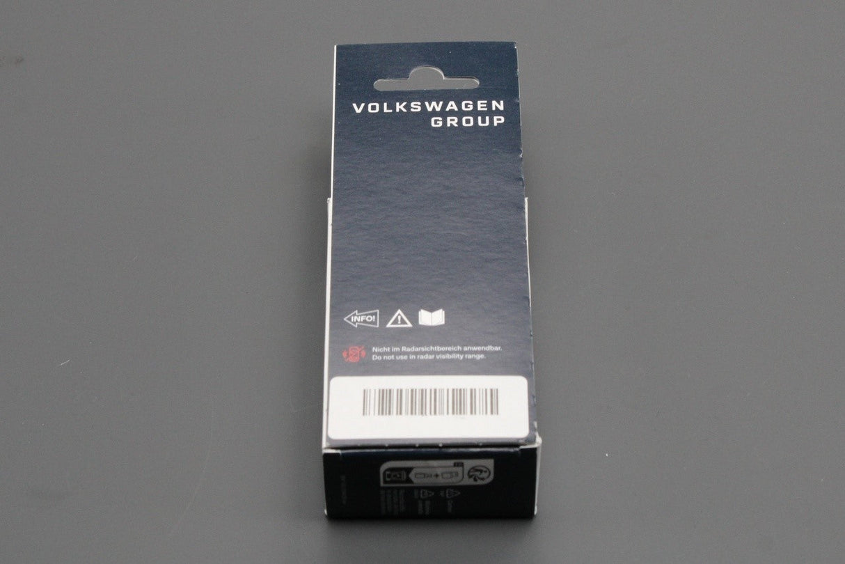 Volkswagen Indium Grey R7H touch up paint set x2 9ml (T6) LST0M2R7H
