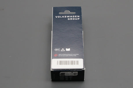 VW Volkswagen bay leaf green touch up paint set (x2 9ML) LST0M2N6X