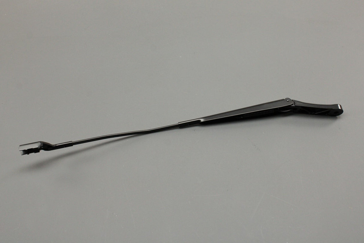 VW Passat B8 2015-2024 RHD front wiper arm (left) 3G2955409