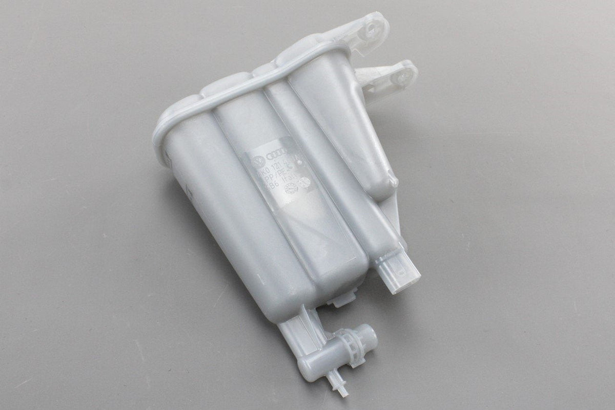 Audi A5 A4 Q5 coolant expansion tank reservoir 8K0121403AC, view 1