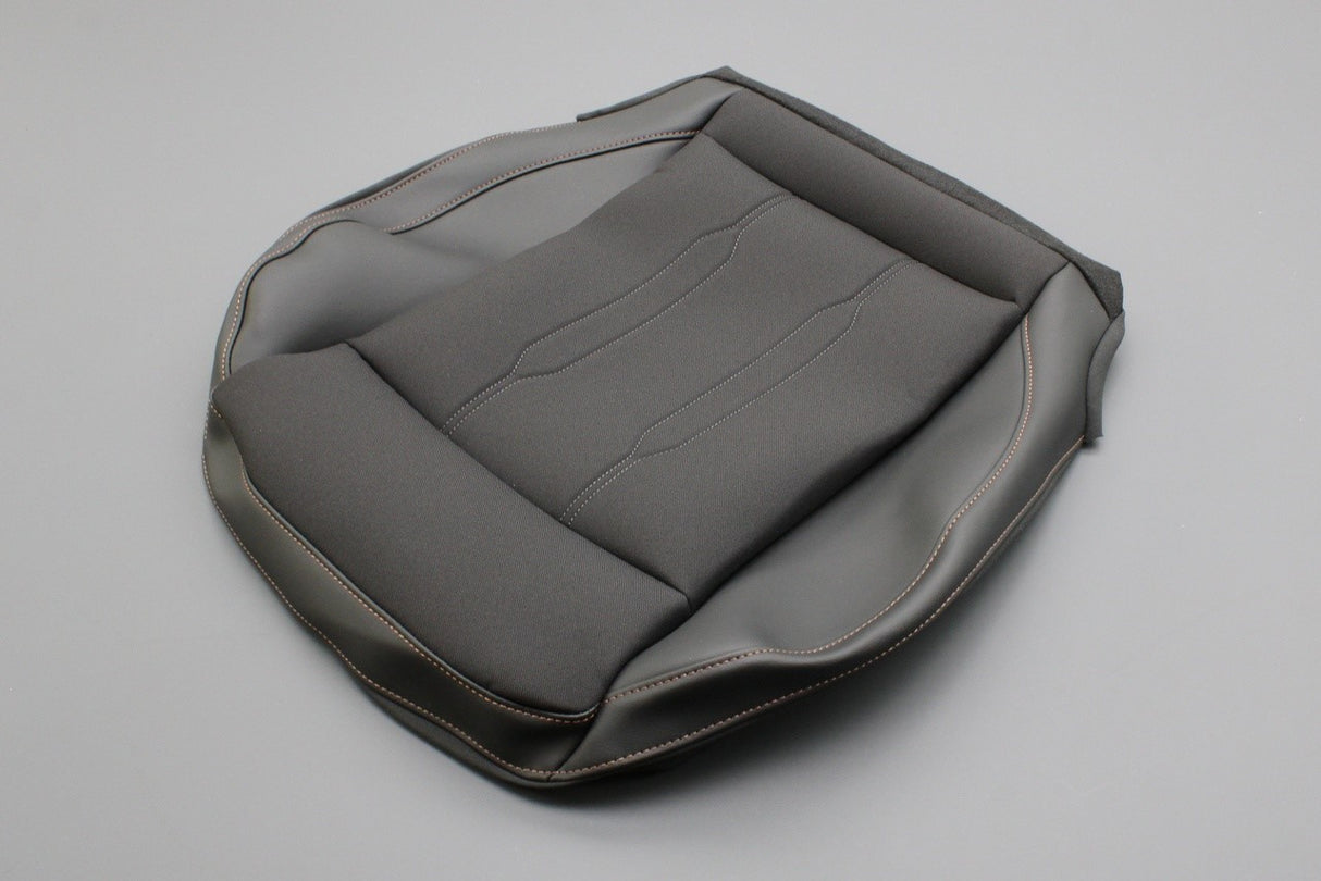 CUPRA Formentor Leon 20-on front seat base cover (right) 5FF881406L WXQ