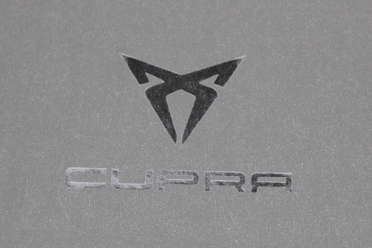 CUPRA accessory members bracelet and carbon key cover (M) 5FF087013B