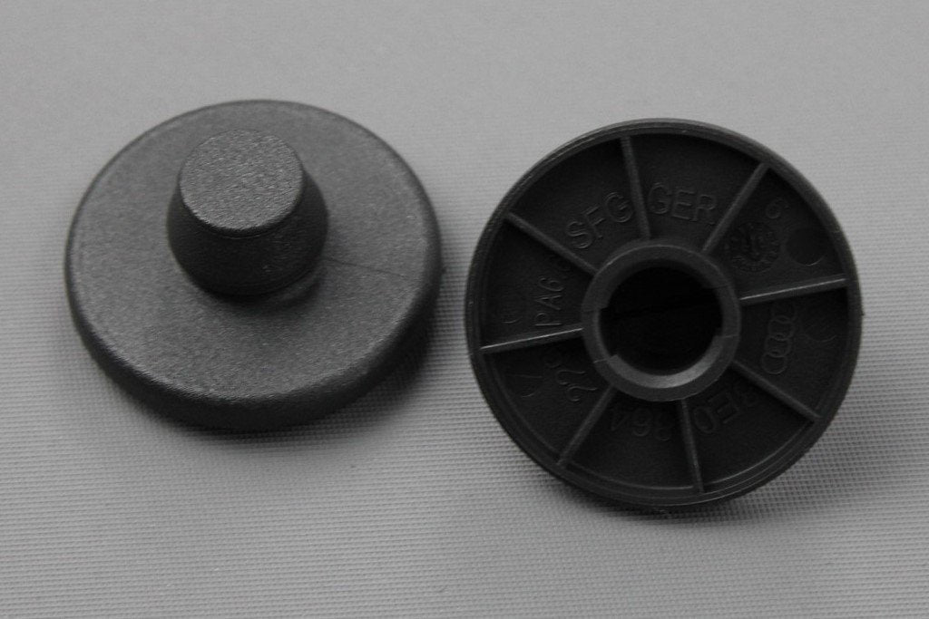 VW Audi Skoda SEAT carpet floor mat securing pin caps (x2) 8E0864229 4PK