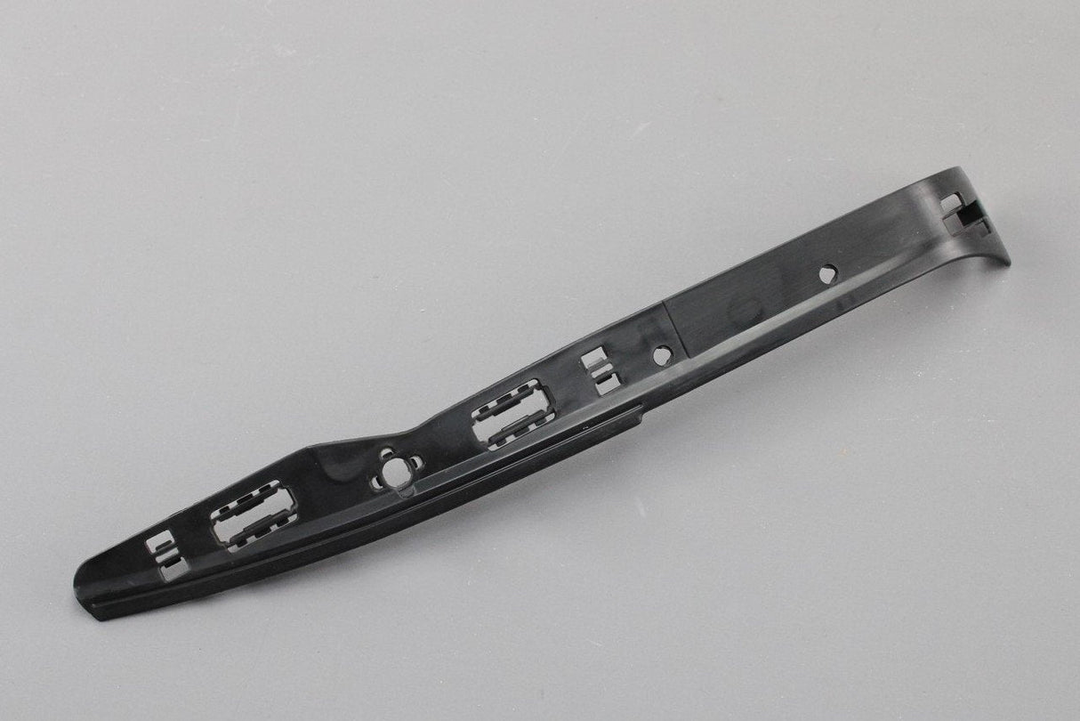 VW Transporter T5.1 2010-2015 Front bumper guide (Right) 7E0807184A