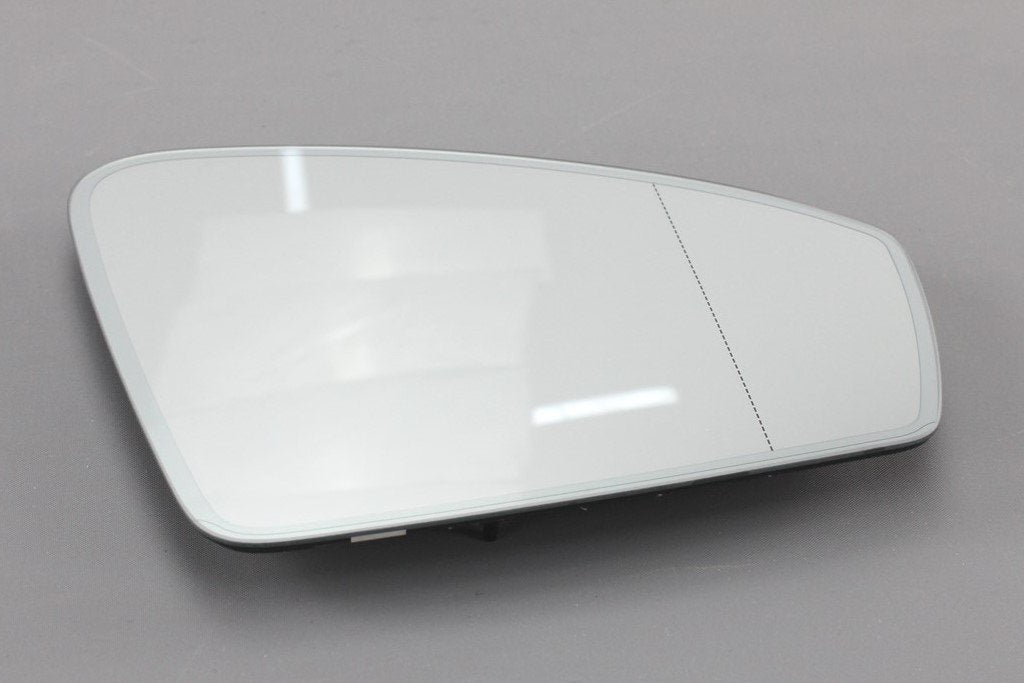 VW Touareg 2018-Onward right heated wing mirror glass (RHD) 762857522A