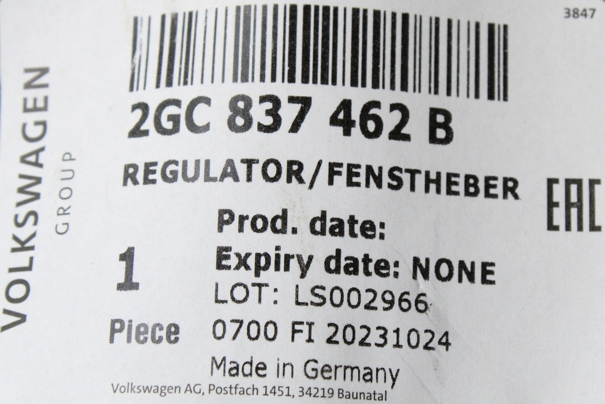 VW T-Roc Cabriolet 2020-on front window regulator (right) 2GC837462B