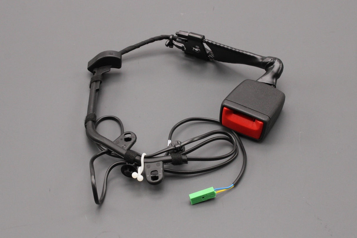 VW Tiguan Audi Q3 RSQ3 rear centre seat belt latch 5NA857740 MNB