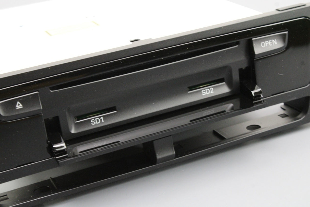 Audi A4 S4 RS4 A5 S5 RS5 Q5 RHD multimedia MMI control unit 8R2035666G