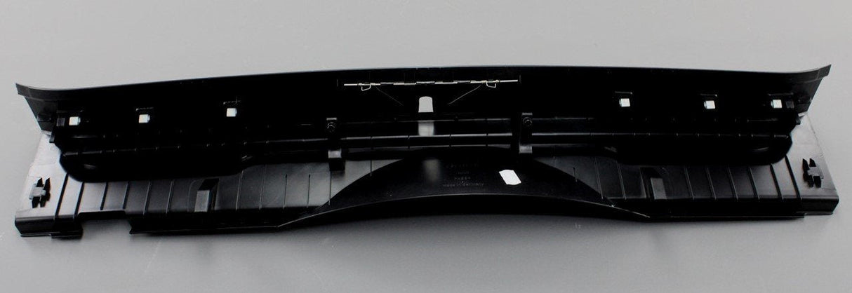 VW Passat B8 Estate rear boot lid load edge cover trim 3G9863459 82V