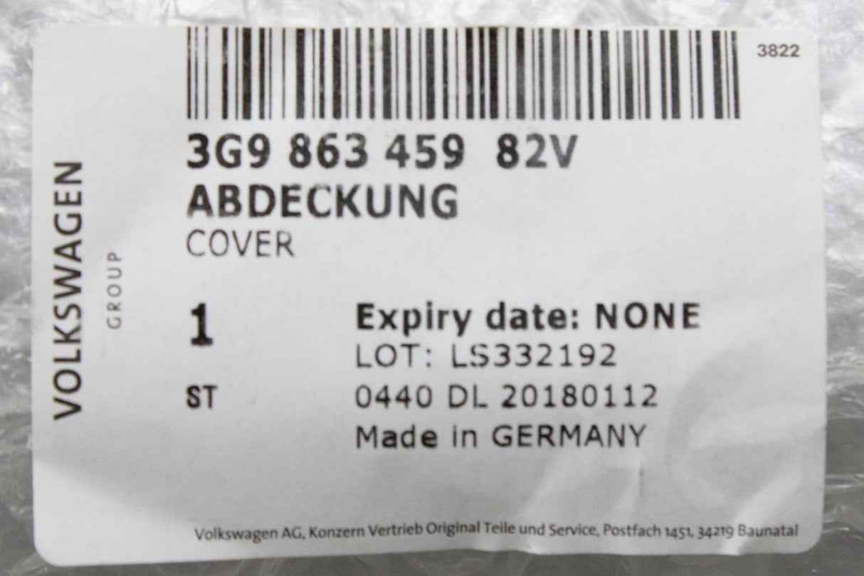 VW Passat B8 Estate rear boot lid load edge cover trim 3G9863459 82V