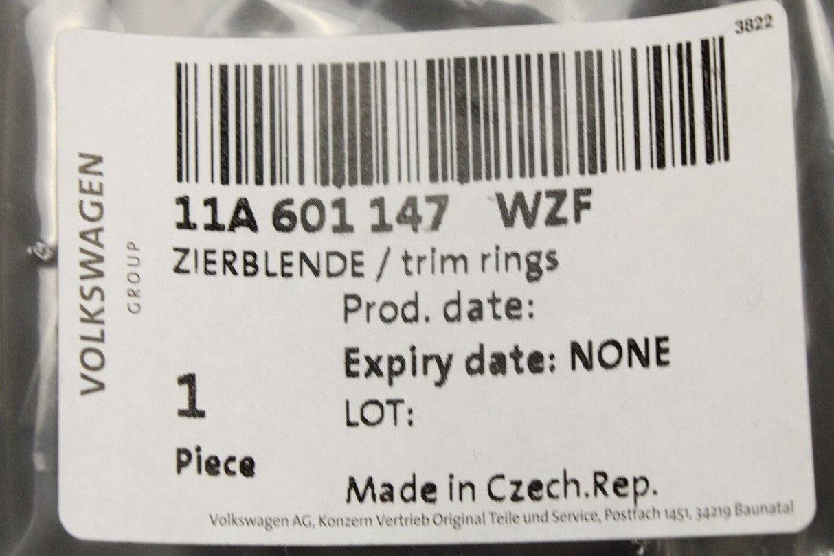 VW ID.4 ID.5 2021-on wheel trim hub cap (18") 11A601147 WZF
