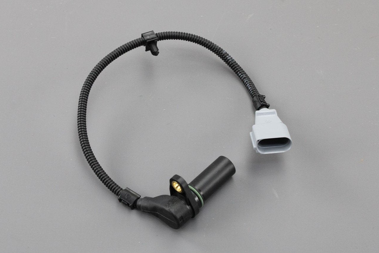 Intermotor Camshaft Position Sensor For VW Transporter T5 2.5 TDI (2003-2009) - 070907601B Replacement