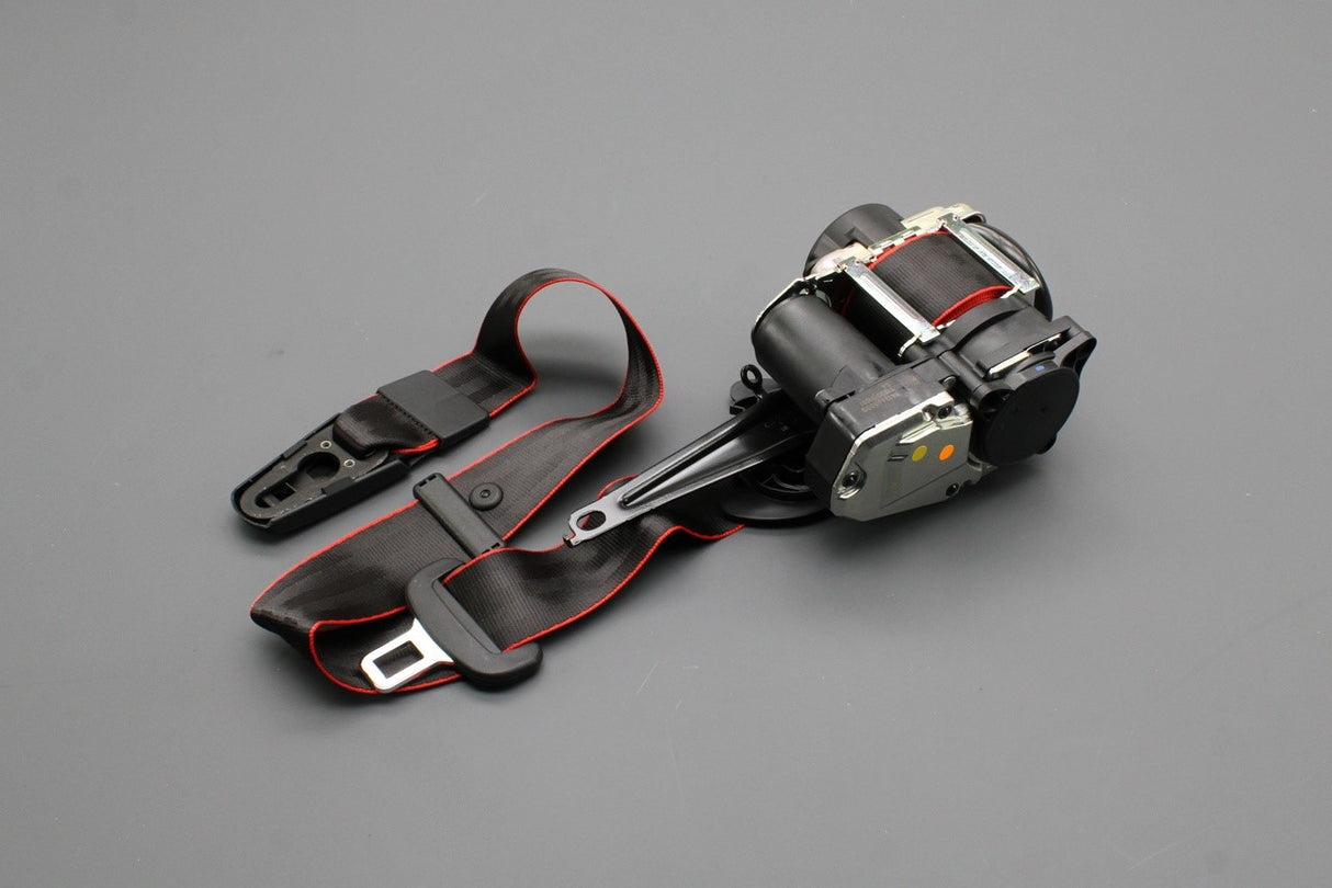 Audi RS4 RS5 2018-2025 front seat belts pair (left/right) 8W0857706G VM1