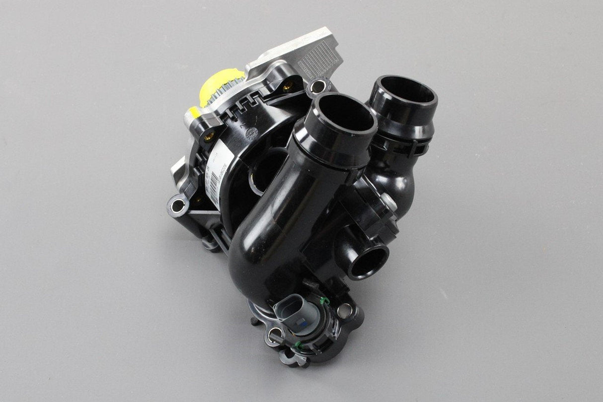 VW Golf MK6 Beetle Audi A4 A8 Q3 2.0 TSI TFSI coolant pump 06H121026DR