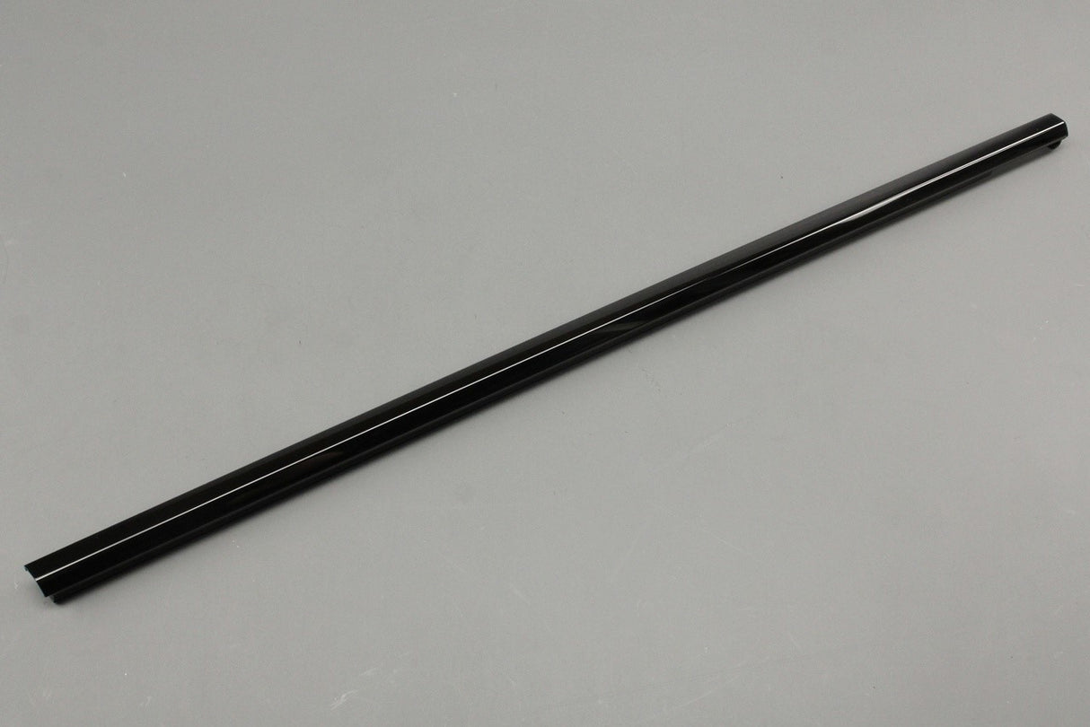 Audi e-tron 2019-on front outer door window slot seal (right) 4KE837476C