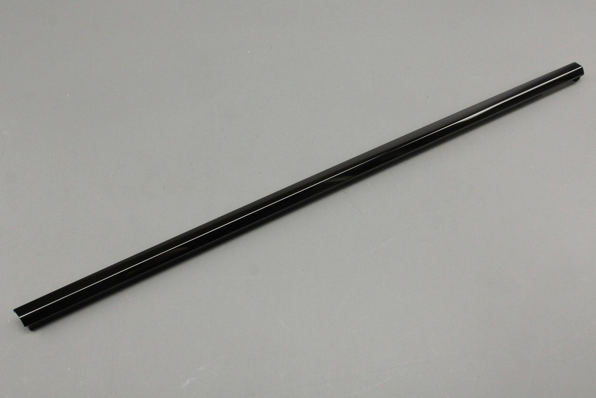 Audi e-tron 2019-on front outer door window slot seal (right) 4KE837476C, view 1