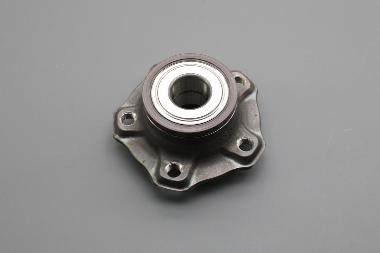 Audi A4 2016-on A5 2017-on A6 A7 wheel hub with bearing (x1) 8W0501611B