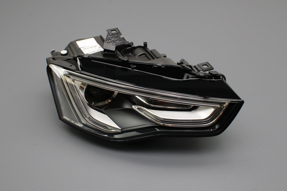 Audi A5 S5 RS5 2012-16 xenon headlight (right) 8T0941044D