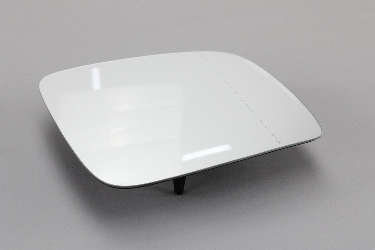 VW Caddy 2016-21 heated wing door mirror glass (right) 2K6857522B