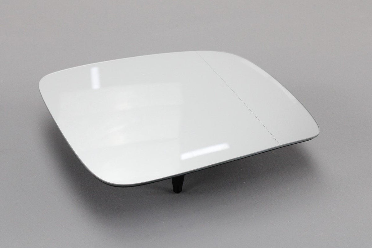 VW Caddy 2016-21 heated wing door mirror glass (right) 2K6857522B, view 1
