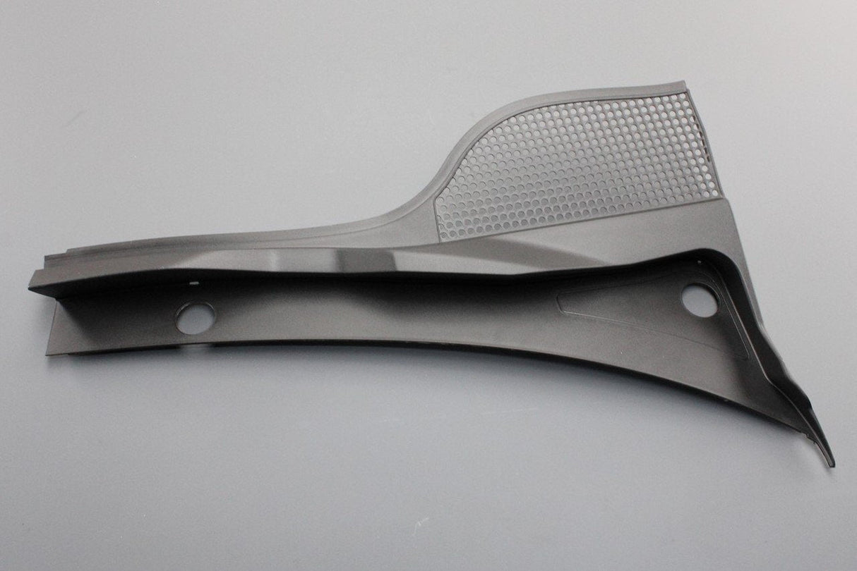 VW Scirocco 09-18 scuttle panel water deflector (right) 1K8819426E 9B9