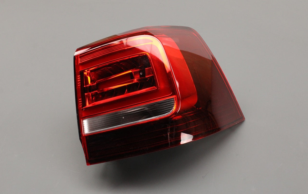 VW Sharan 2016-on rear outer LED tail light (right) 7N0945208, view 1