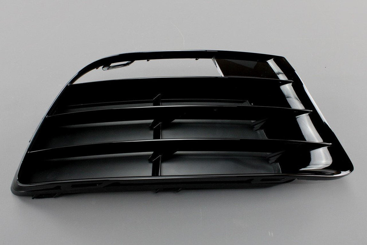 VW Scirocco R 2009-2014 Front bumper vent grille (Right) 1K8854662 041