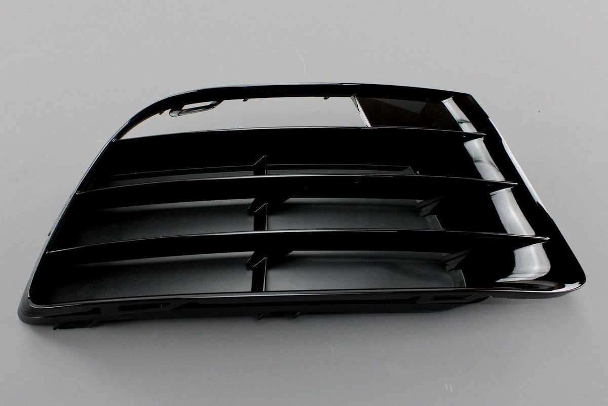 VW Scirocco R 2009-2014 Front bumper vent grille (Right) 1K8854662 041, view 1